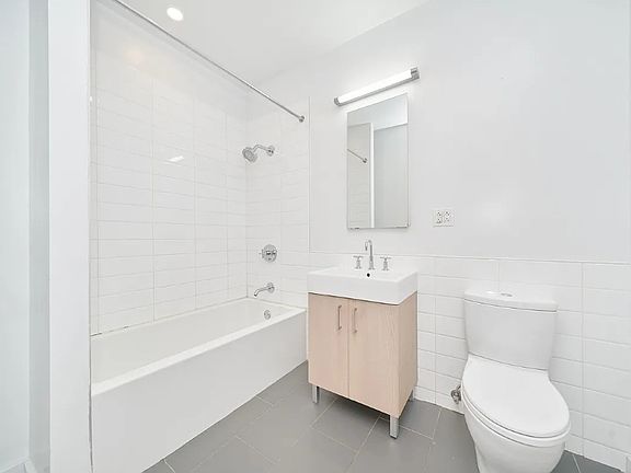 5th image of 53 Hope St Unit 404