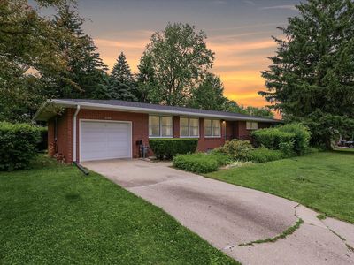2209 Pond St, Urbana, IL, 61801