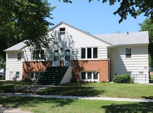 504 1/2 E Avenue F, Bismarck, ND 58501