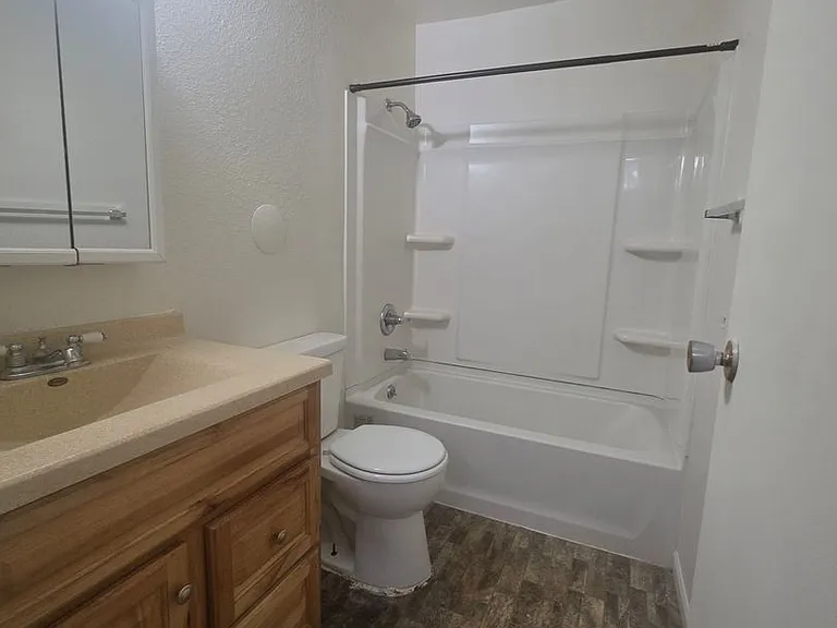 2841 Cory Ct SW — Photo 8