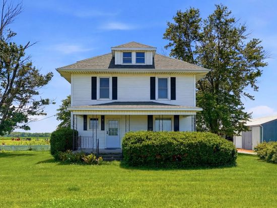 15773 125th St, Columbus Junction, IA 52738
