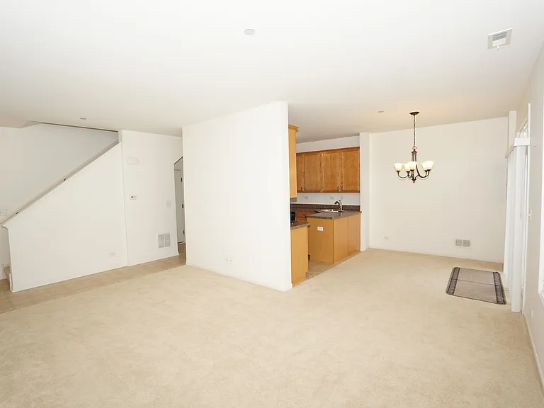 210D Portage Ln — Photo 4