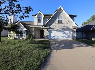 2027 Marigold St, Carthage, MO 64836