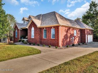 199 Inglenook Dr, Taylorsville, KY 40071