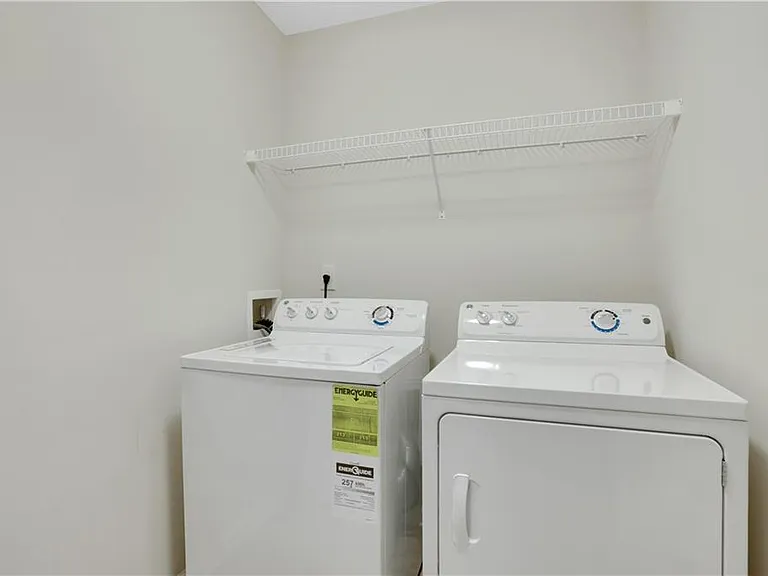 1300 Hopkins Dr — Photo 23
