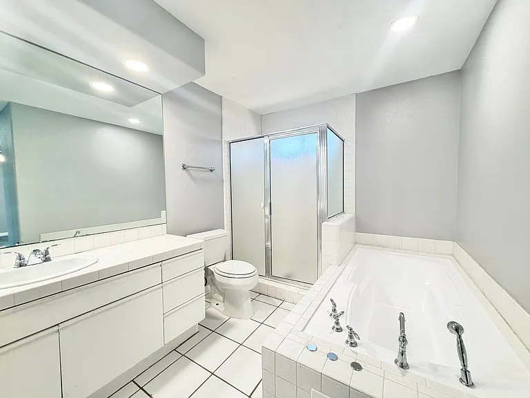 PS T 33387 — Photo 16