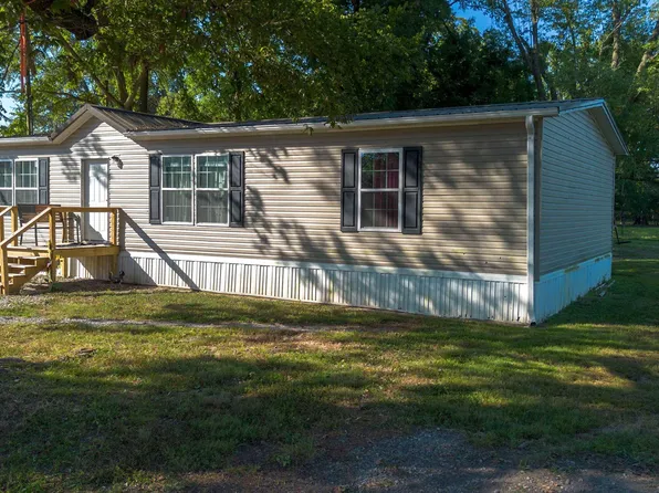 7439 Turning Landing Rd, La Center, KY 42056