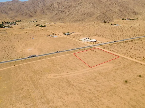 Sierra Pelona Dr, Apple Valley, CA 92308
