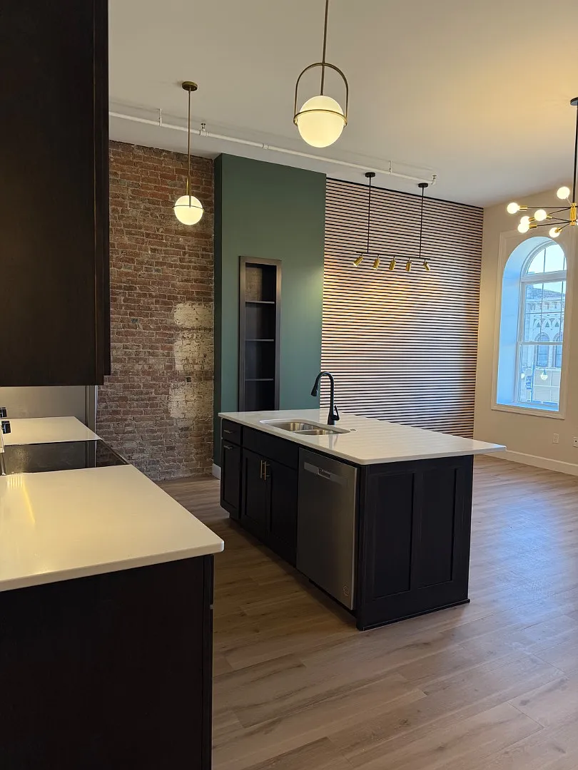 619 Main Street - Apt. 204 Keokuk, IA — Photo 2