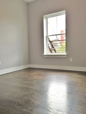 Rented by Premier Metro Realty Corp | media 5