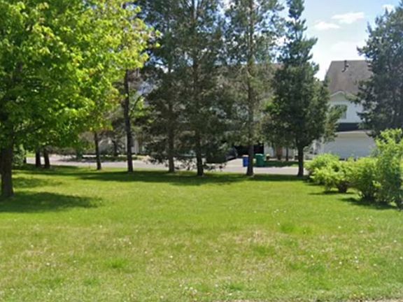 2nd image of 12824 43rd St NE