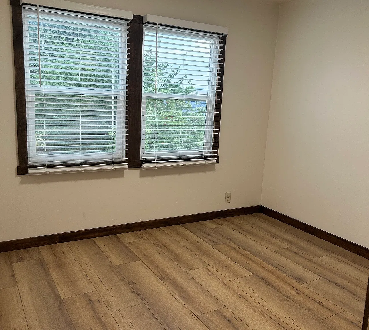 3 bed, 1100 sqft, $1,100 — Photo 4