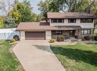 704 Carolyn St, Mendota, IL 61342