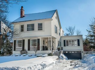 1341 Chestnut Ave, Wilmette, IL 60091