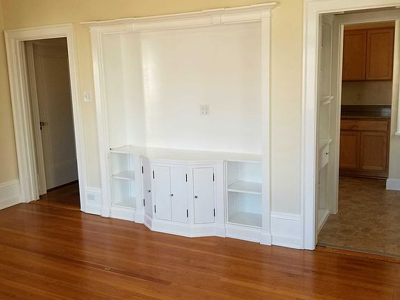2nd image of 800 Bush St APT 601