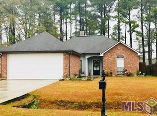 13649 Hopehaven Dr, Walker, LA 70785
