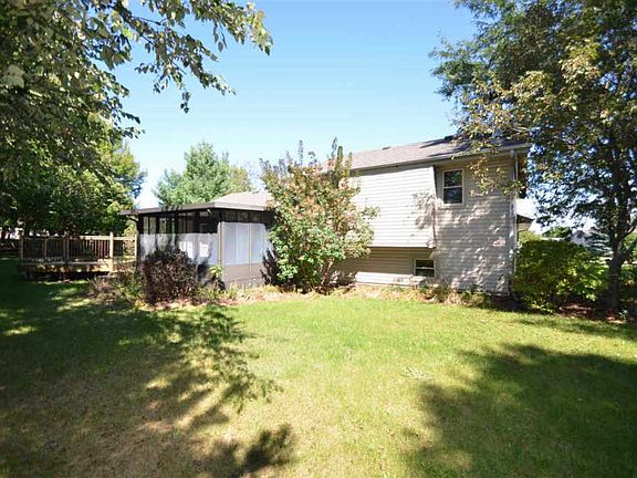 5th image of 1066 Vicar Cir