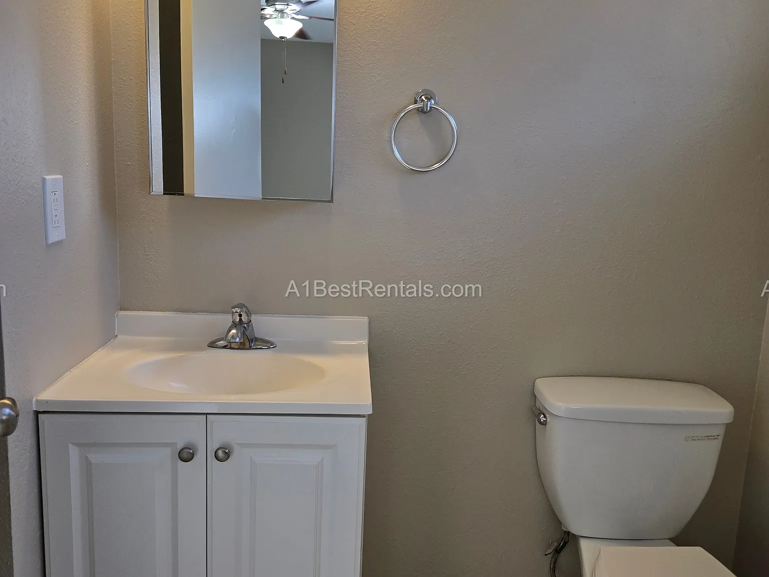 5025 Estates Drive - 1 — Photo 4