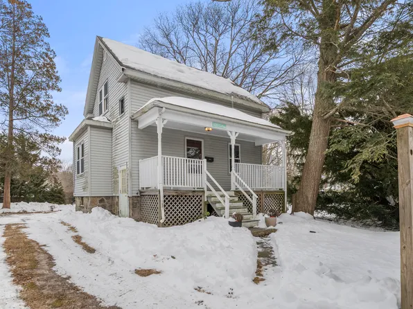 (undisclosed Address), West Roxbury, MA 02132