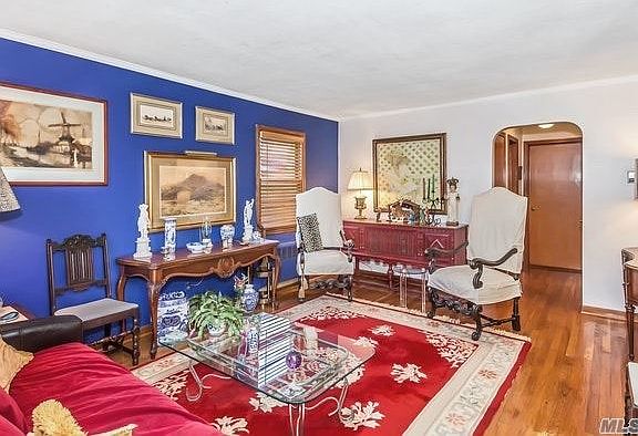3rd image of 812 Terrace Blvd