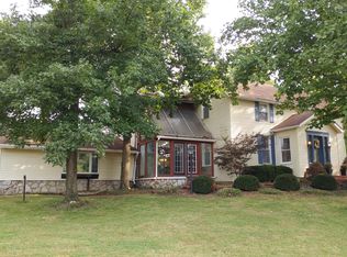 1105 Carman Rd, Ballwin, MO 63021