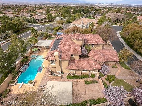 2nd image of 6 Highland Creek Dr