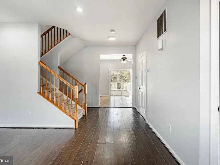 71 Alexis Dr — Photo 3