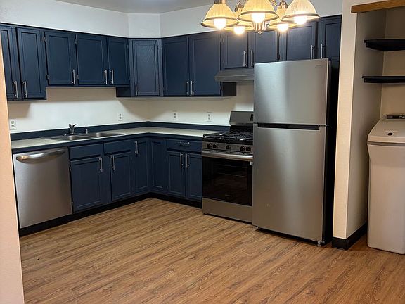 3rd image of 54590 Aspen Ln