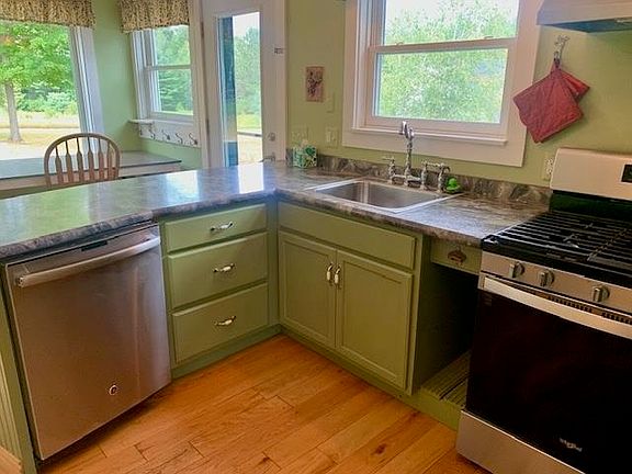 4th image of 7923 Ferry Rd