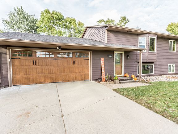 4th image of 6208 W 61st St