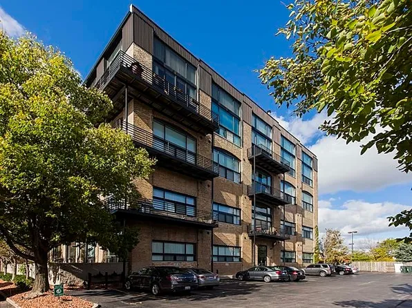 2614 N Clybourn Ave APT 401, Chicago, IL 60614
