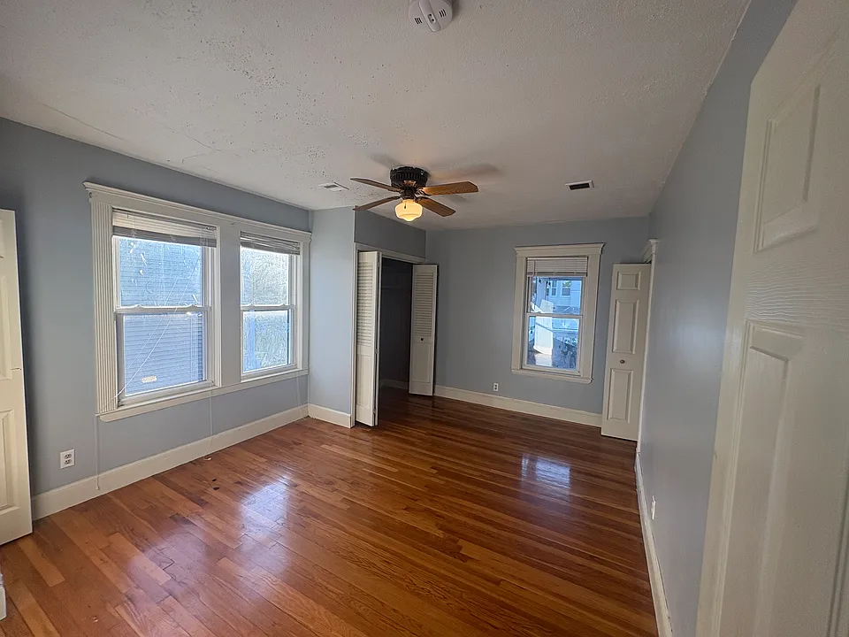29 Charles St #2