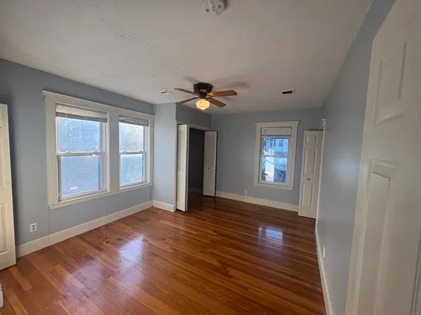 29 Charles St #2, Boston, MA 02136