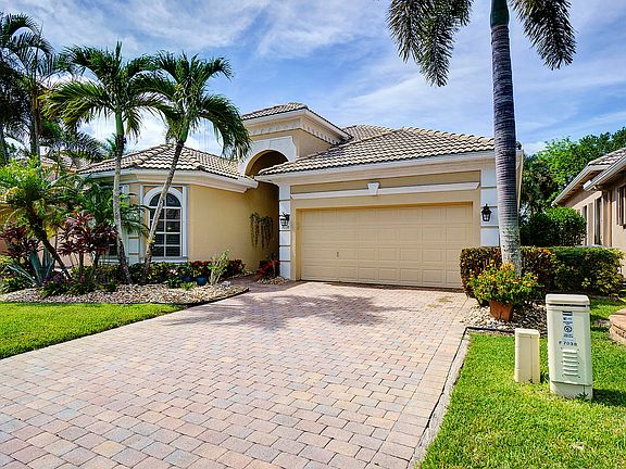 2nd image of 7038 Veneto Drive