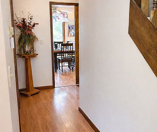 3rd image of 35 Hickory Ridge Dr