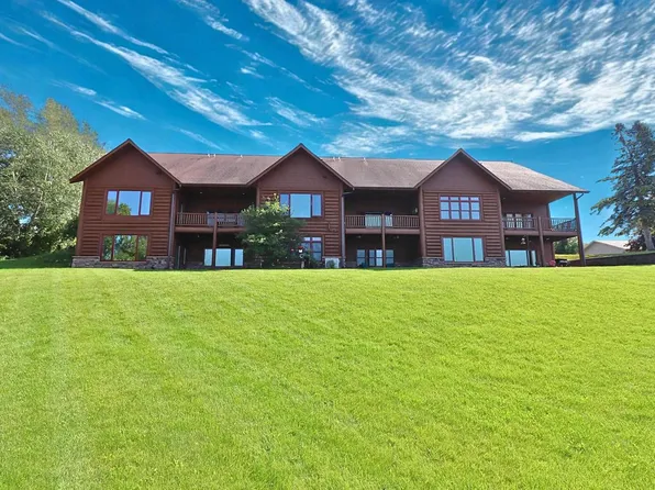 2729 Lake Shore Dr E, Ashland, WI 54806