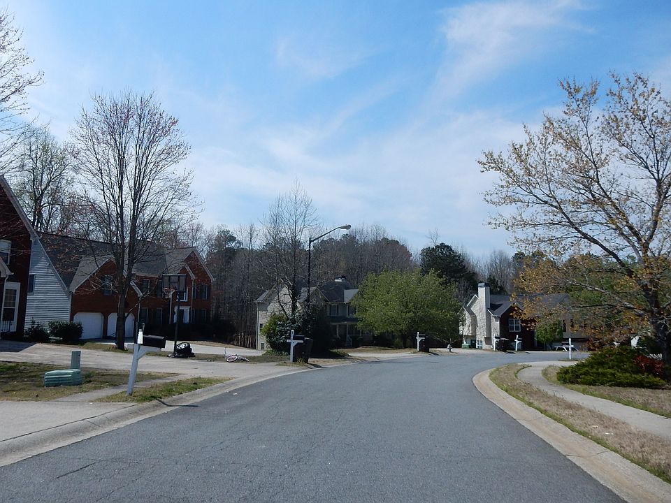 2nd image of 3135 Blue Heron Pass