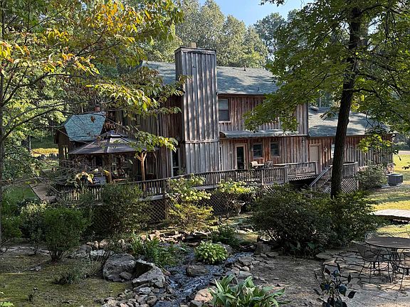 4th image of 120 Blueberry Rd