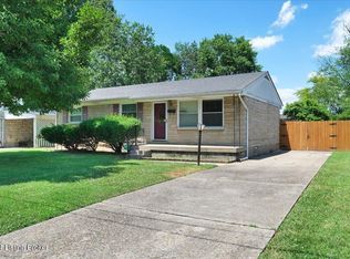 2005 Youngland Ave, Shively, KY 40216