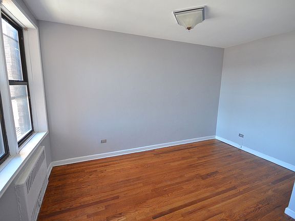 4th image of 4720 40th St APT 2C