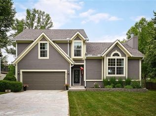 5170 Lakecrest Dr, Shawnee, KS 66218