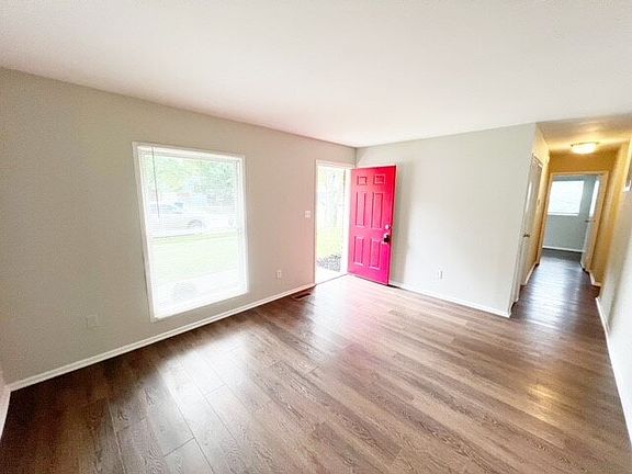 3rd image of 3520 Jerome Ct