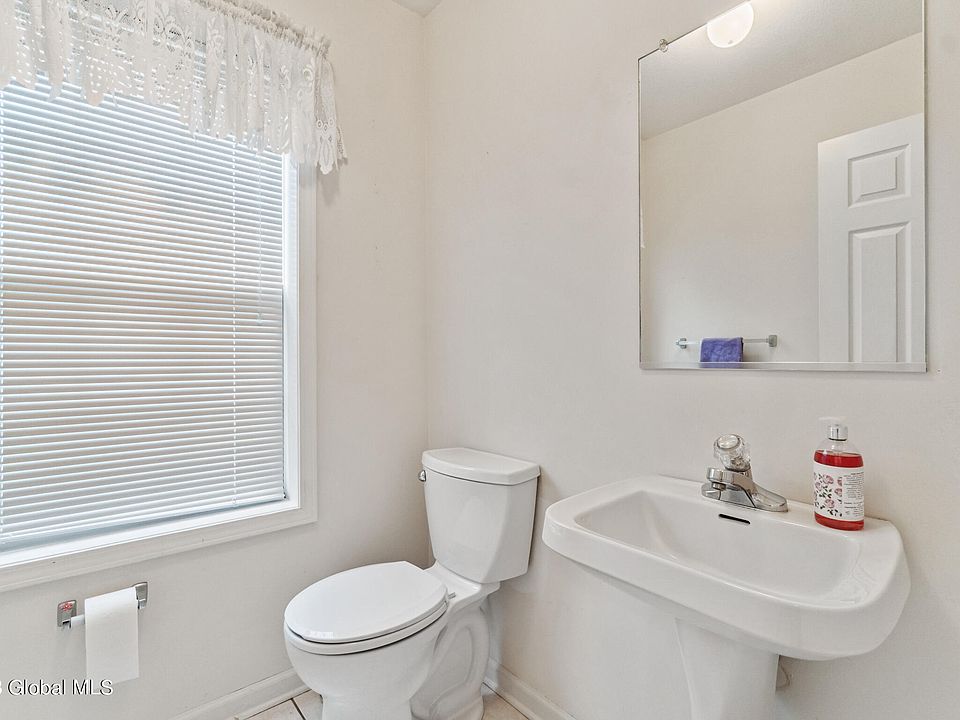 75 Bridgewood Lane, Watervliet, NY 12189 Zillow