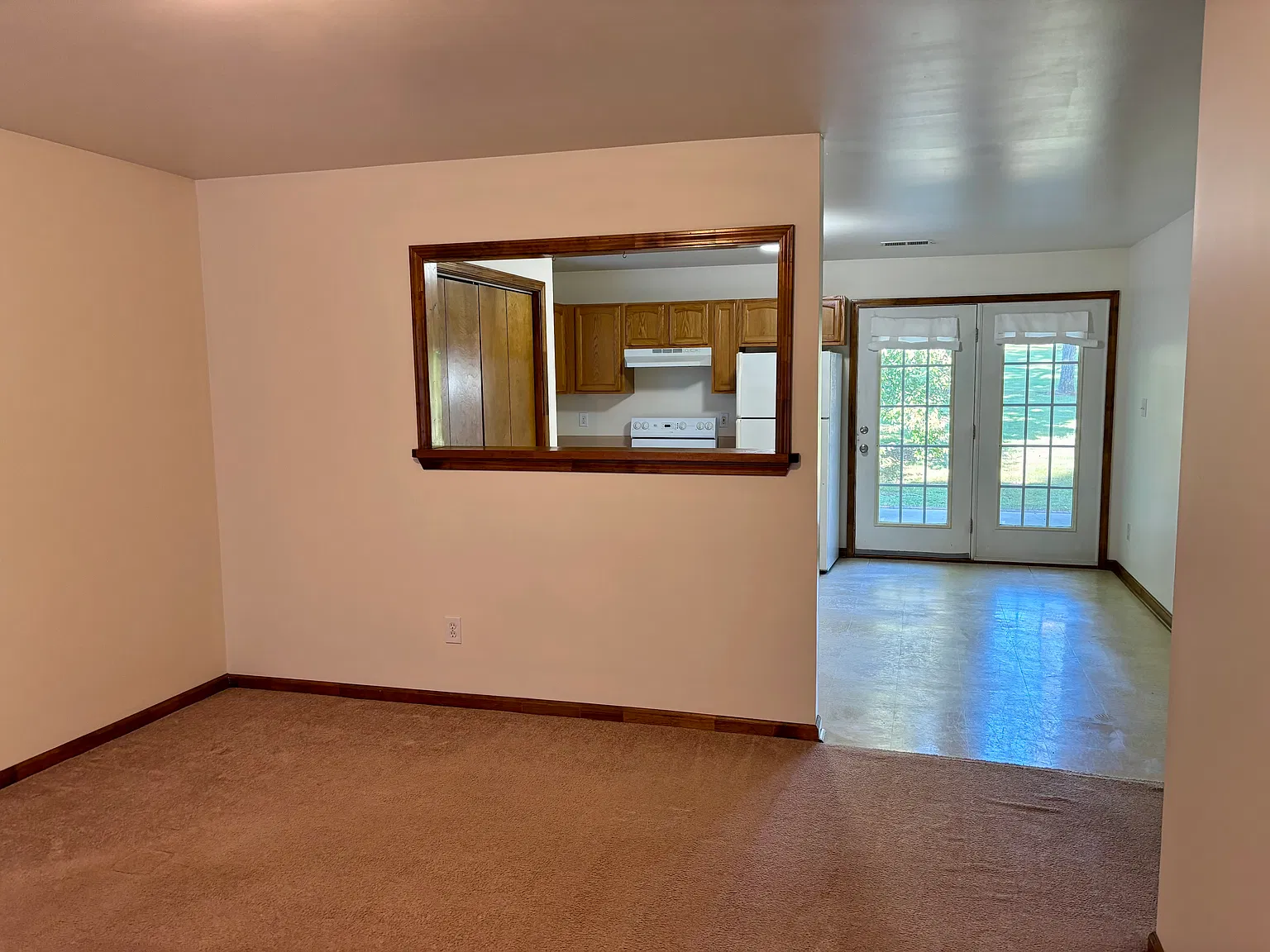 2 bed, $1,200 — Photo 2