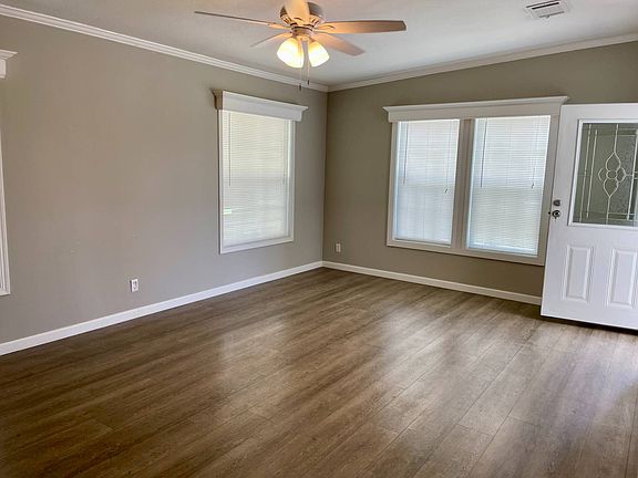 4th image of 5942 Eastlake Dr