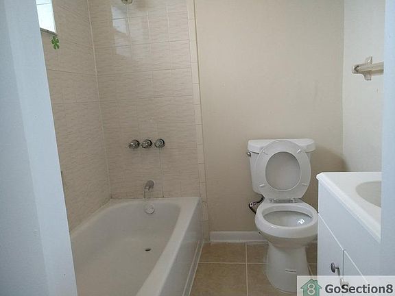 5th image of 18147 SW 105th Ave