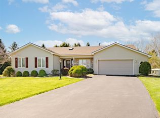 97 Shepperton Way, Rochester, NY 14626