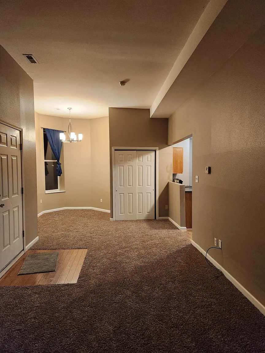 4418 Enright Ave APT B photo 1