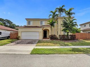 1305 N 30th Ct, Hollywood, FL 33021