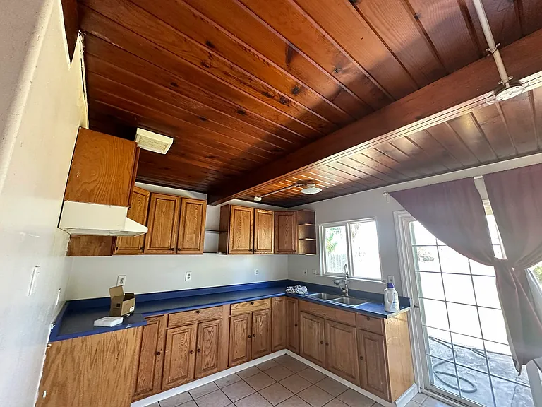 297 Christine Dr — Photo 17